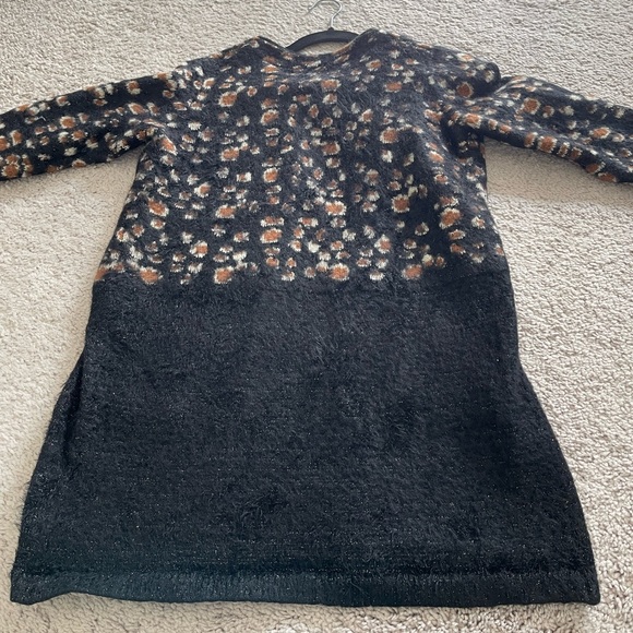 La Anthropologie La Fee Verte Feathered Leo Eyelash
Leopard Cardigan Medium - Picture 11 of 13